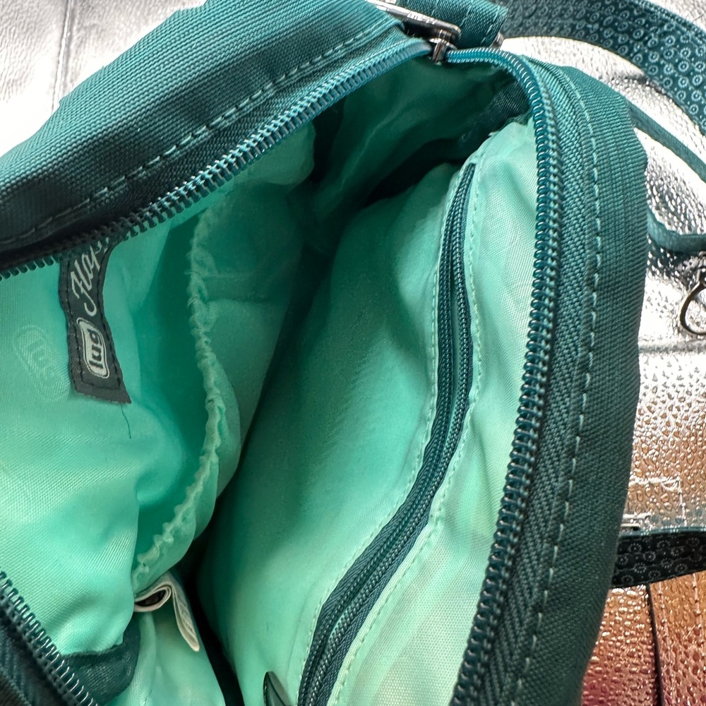 Lug teal crossbody purse w/ rfid and two straps - Picture 4 of 7